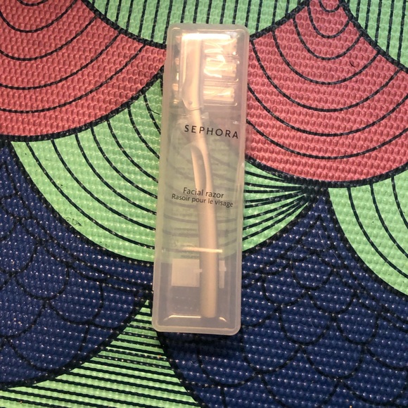 Sephora Collection Metal Facial Razor - Picture 3 of 3
